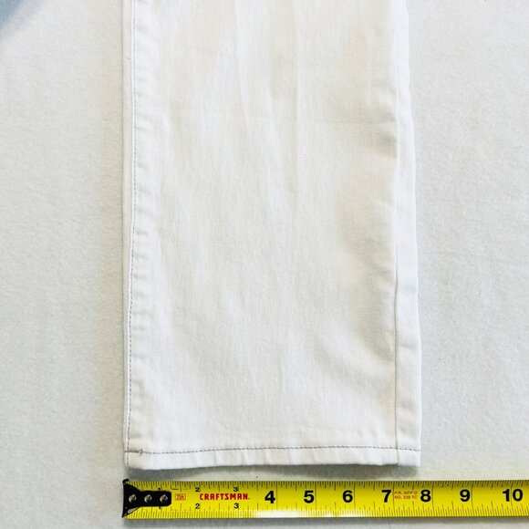 True Religion Men Geno Relaxed Slim Stretch Optic White Jean 34x32 Flap NWT $159 - Picture 10 of 11